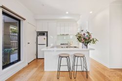 Unit 3/7 Moona Ct, Chadstone VIC 3148, Australia
