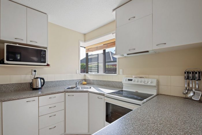 2/4 Gatonby Place, Avonhead, Christchurch City, Canterbury, 8042, New Zealand