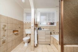 5 Barff Pl, Chifley ACT 2606, Australia