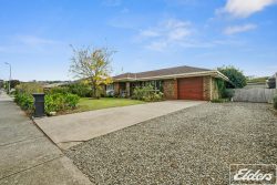 149 Bay Rd, Encounter Bay SA 5211, Australia