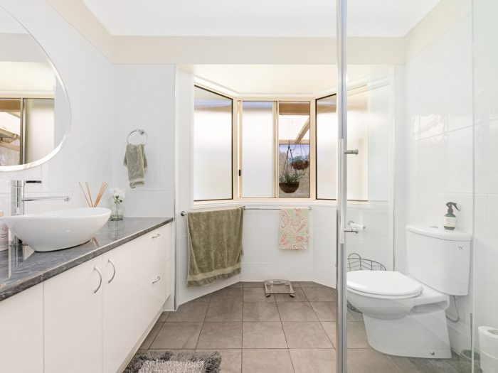 9 Paroo Ct, Dundowran Beach QLD 4655, Australia