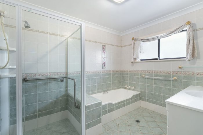 12 Caber St, Moss Vale NSW 2577, Australia