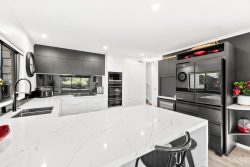 15 Frankie Stevens Place, Riverstone Terraces, Upper Hutt, Wellington, 5018, New Zealand