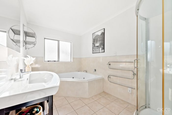 15 Frankie Stevens Place, Riverstone Terraces, Upper Hutt, Wellington, 5018, New Zealand