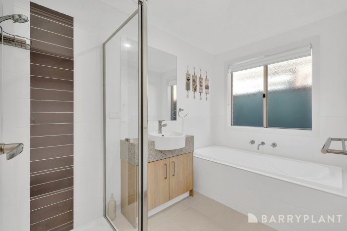 18 Coleridge Way, South Morang VIC 3752, Australia