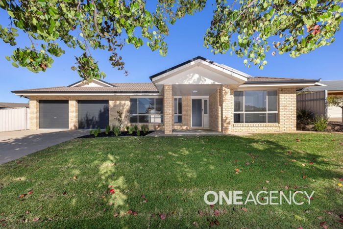 2 Cowan Pl, Lloyd NSW 2650, Australia
