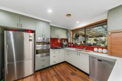 46 Diamantina Cres, Kaleen ACT 2617, Australia