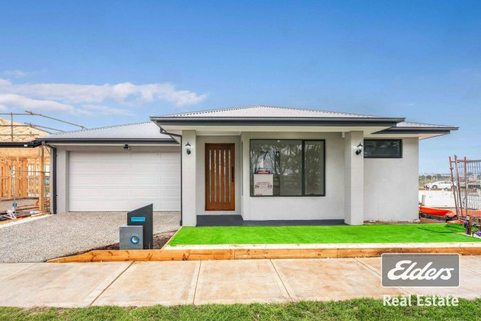 19 Dryandra St, Manor Lakes VIC 3024, Australia