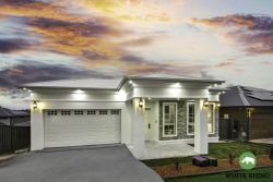 132 Edward Dr, Googong NSW 2620, Australia