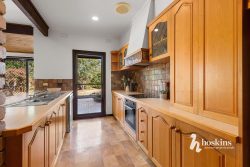 4 Elaine Ct, Mooroolbark VIC 3138, Australia