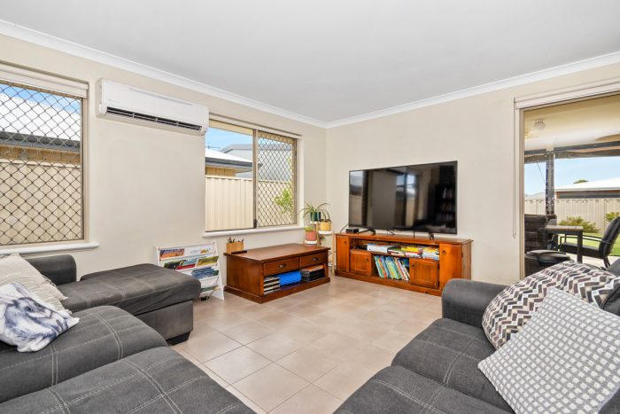 28 Gerdes Way, McKail WA 6330, Australia