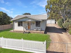 16 Glass St, Dunkeld VIC 3294, Australia