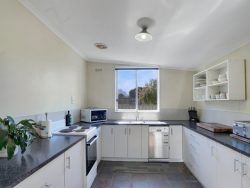16 Glass St, Dunkeld VIC 3294, Australia