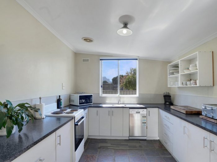 16 Glass St, Dunkeld VIC 3294, Australia