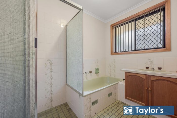 78 Hamilton Rd, Fairview Park SA 5126, Australia