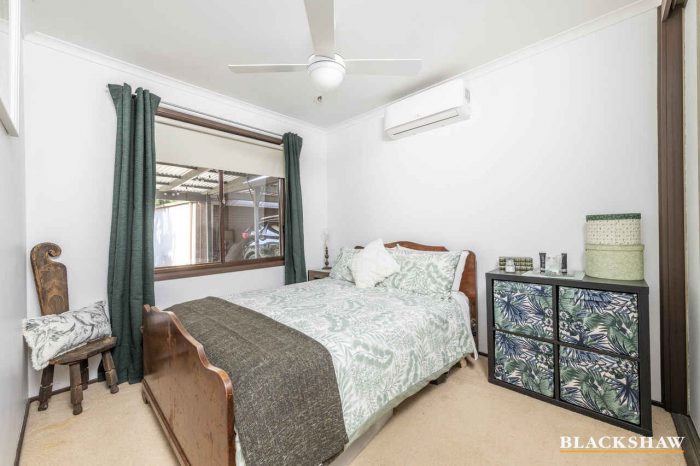 16 Heagney Cres, Chisholm ACT 2905, Australia