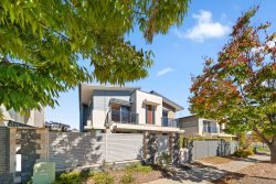 9 Peg Minty Cres, Weston ACT 2611, Australia