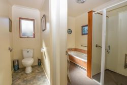 72 Pembroke Street, Carterton, Wellington, 5713, New Zealand