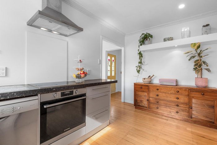 66 Kingswood Road, Brookfield, Tauranga, Bay Of Plenty, 3110, New Zealand