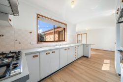 9 Leibnitz Pl, Isabella Plains ACT 2905, Australia