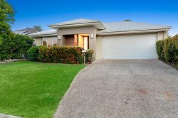 26 Livingstone Ct, North Lakes QLD 4509, Australia