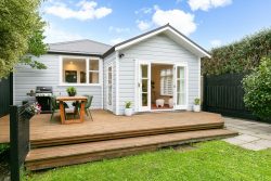 47 Eden Street, Island Bay, Wellington, 6023, New Zealand