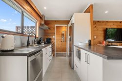 115 Mark Avenue, Grenada Village, Wellington, 6037, New Zealand