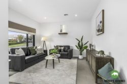 10 McTavish St, Googong NSW 2620, Australia
