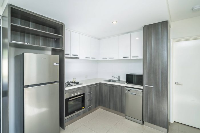 Unit 4/55 Constance St, Nollamara WA 6061, Australia