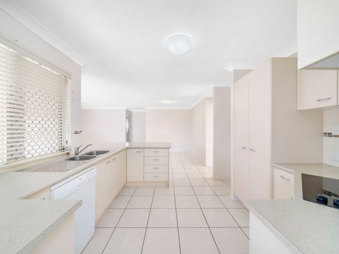 15 Norland St, Warner QLD 4500, Australia