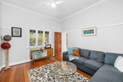 108 Walter Rd E, Bassendean WA 6054, Australia