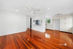 25 Shailer Rd, Shailer Park QLD 4128, Australia