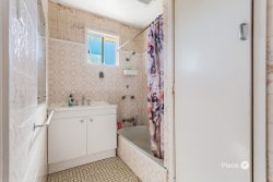 92 Dunbar St, Margate QLD 4019, Australia