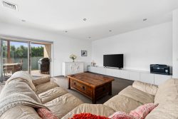 15 Caviar Ct, Miners Rest VIC 3352, Australia