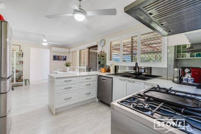 5 Carmel Ct, Kallangur QLD 4503, Australia