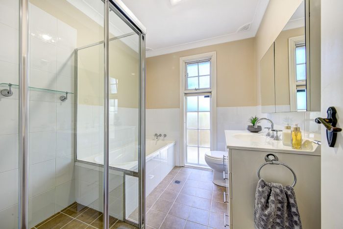 15 Stonecrop Rd, North Turramurra NSW 2074, Australia