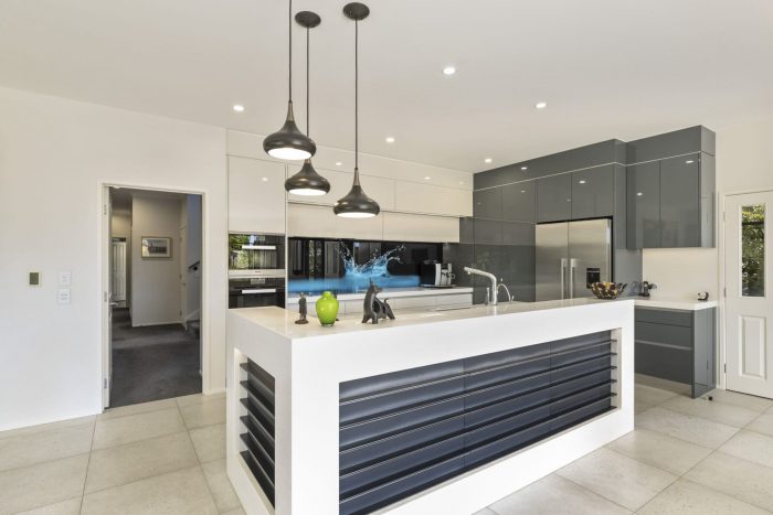 49 Shelter Grove, Frankleigh Park, New Plymouth, Taranaki, 4310, New Zealand