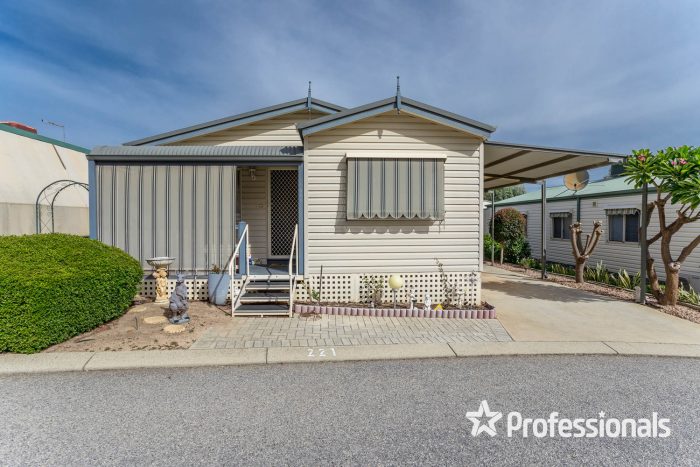Unit 221/270 S Western Hwy, Mount Richon WA 6112, Australia