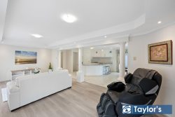 15 Stockman Pl, Walkley Heights SA 5098, Australia