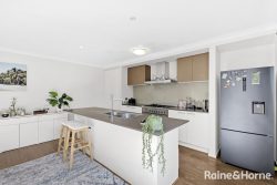 31 Attunga Grove, Werribee VIC 3030, Australia