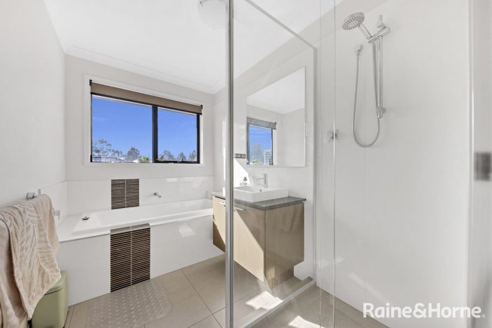 31 Attunga Grove, Werribee VIC 3030, Australia