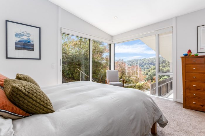 4 Francis Bell Grove, Lowry Bay, Lower Hutt, Wellington, 5013, New Zealand