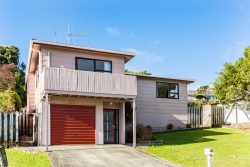 11 Cleat Street, Whitby, Porirua, Wellington, 5024, New Zealand