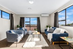 11 Cleat Street, Whitby, Porirua, Wellington, 5024, New Zealand