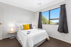 11 Cleat Street, Whitby, Porirua, Wellington, 5024, New Zealand