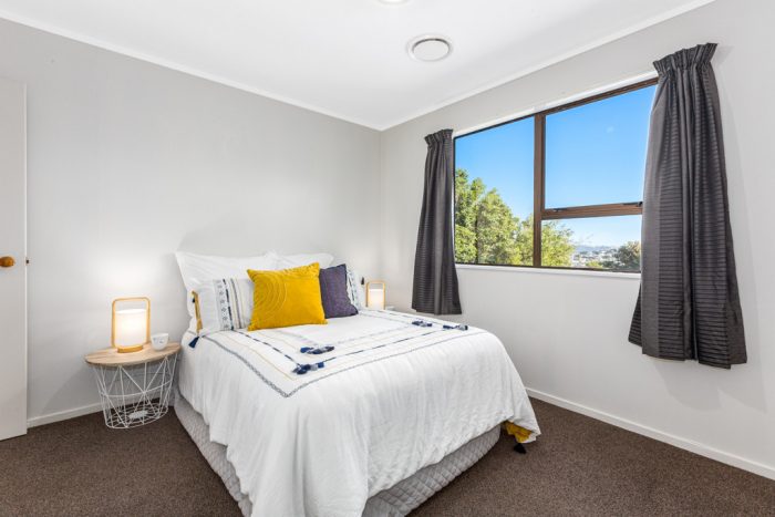 11 Cleat Street, Whitby, Porirua, Wellington, 5024, New Zealand
