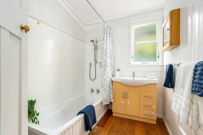 25 Bombay Street, Ngaio, Wellington, 6035, New Zealand