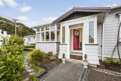 10 Brighton Street, Island Bay, Wellington, 6023, New Zealand