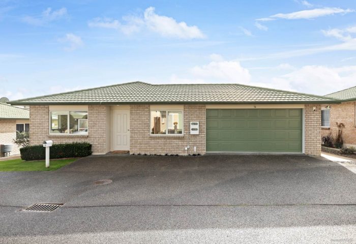 16/8 Village Place, Tuakau, Franklin, Auckland, 2121, New Zealand