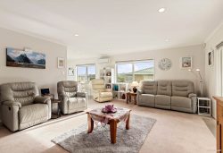 16/8 Village Place, Tuakau, Franklin, Auckland, 2121, New Zealand